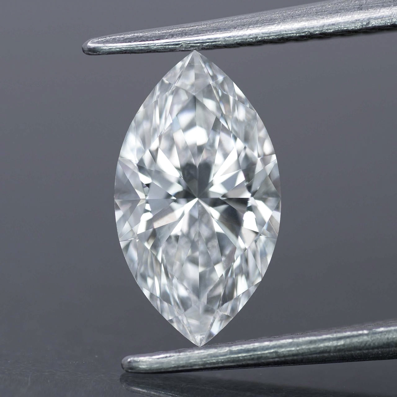 Lab grown diamond | IGI certified | marquise-cut, 10x5.5mm, D color, VS1, 1.1ct - Eden Garden Jewelry™