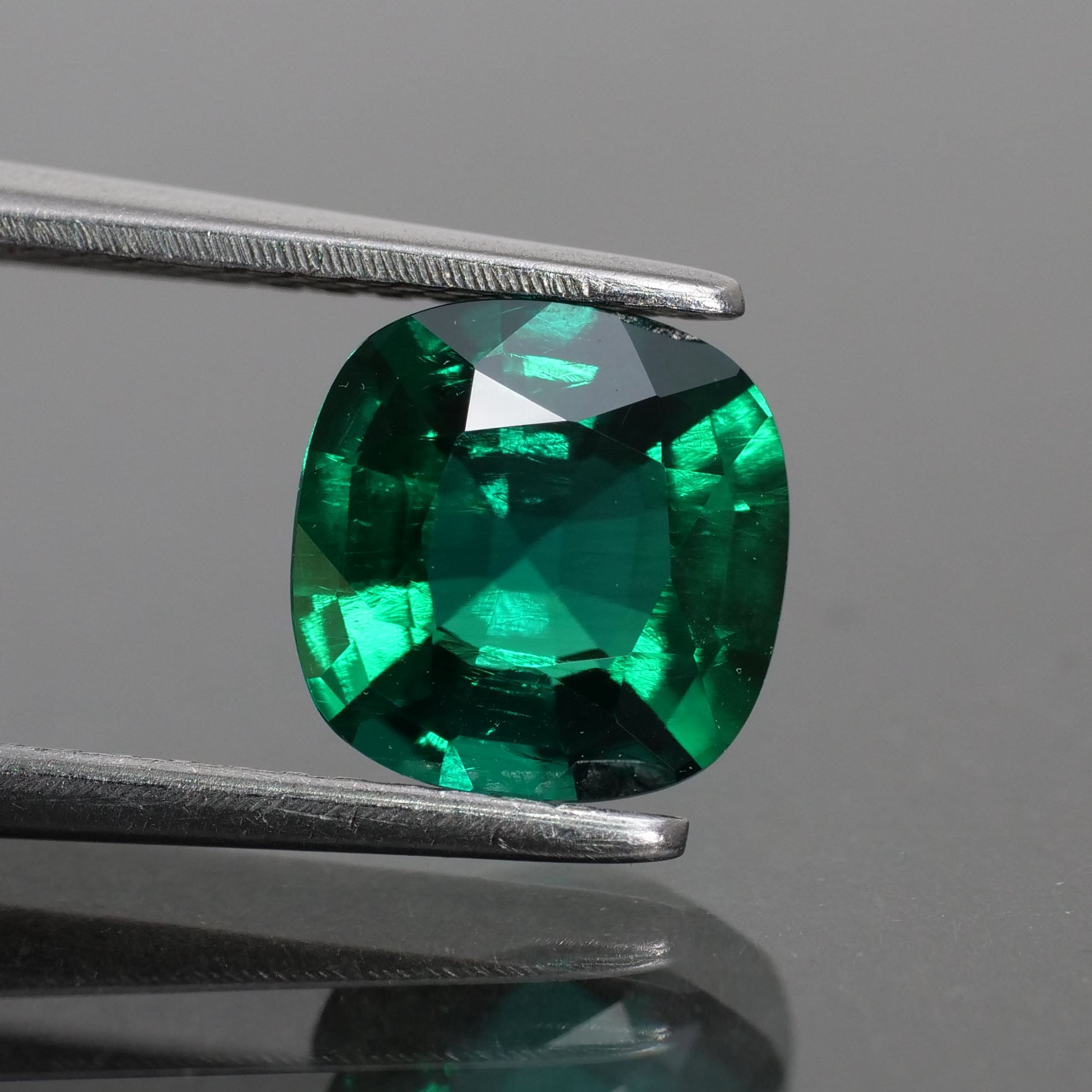 Emerald | Lab-Created Hydrothermal, cushion cut 7x7mm, VS 1 ct - Eden Garden Jewelry™