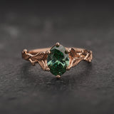 Engagement Ring with Big Green (Lab-grown) Diamond / Freesia