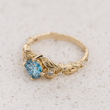 Engagement Ring with Blue (Lab-grown) Diamond in Leafy Design / Clematis
