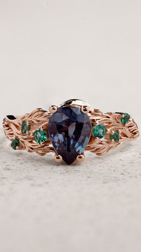 Сolor-Сhanging Alexandrite Engagement Ring with Accent Emeralds / Japanese Maple - Eden Garden Jewelry™