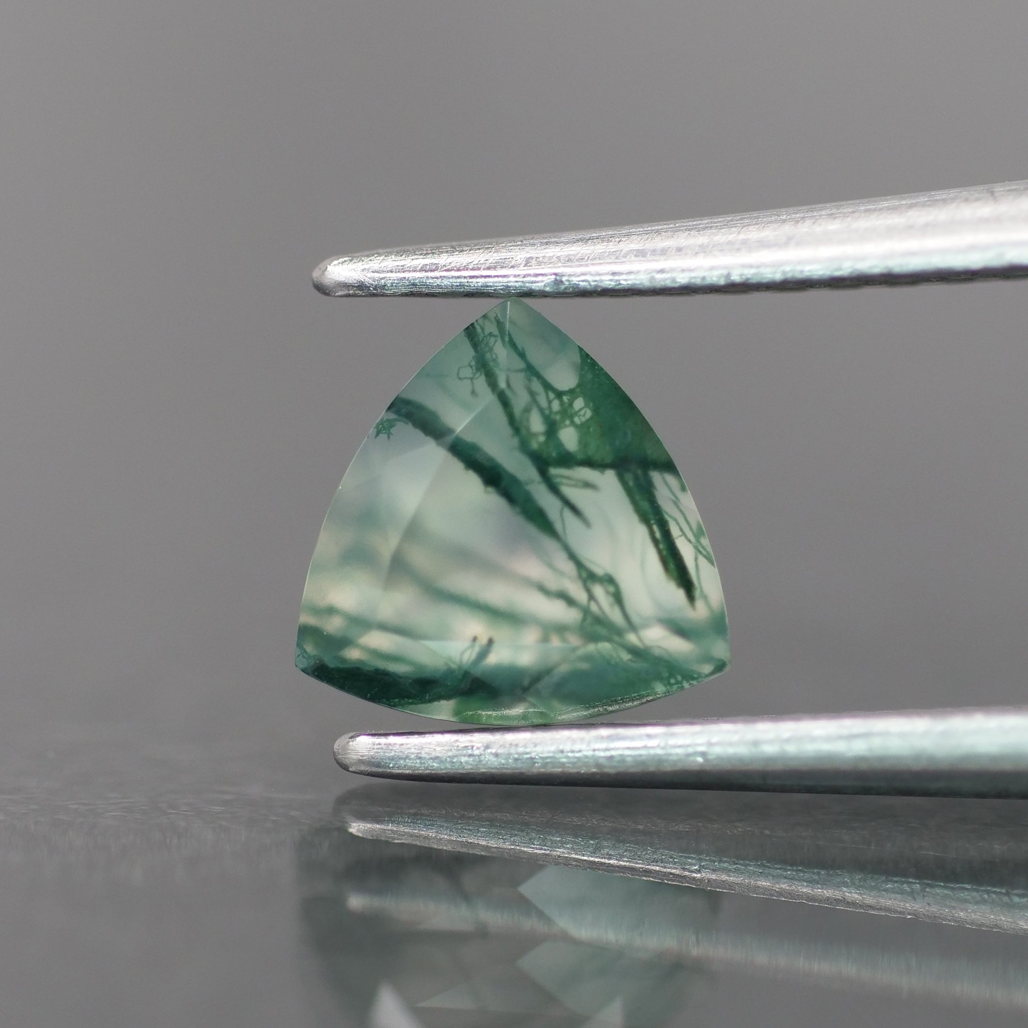 Moss agate | green color, trillion-cut, 6mm, 0.5ct - choose yours - Eden Garden Jewelry™