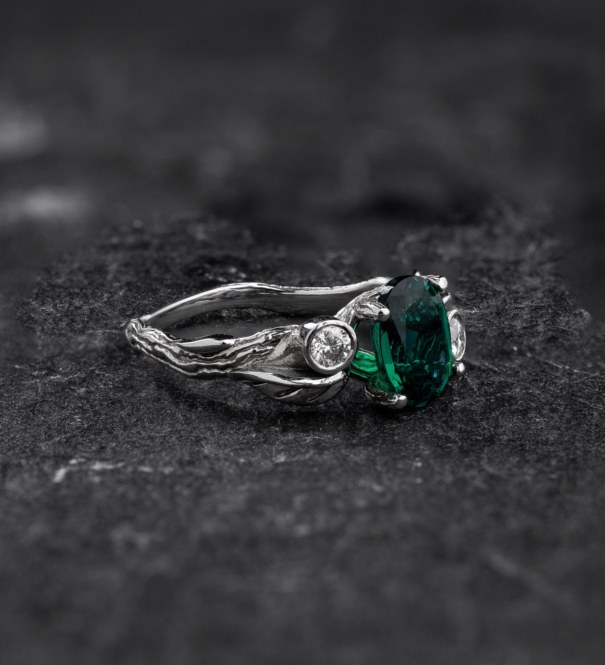 Forest-inspired Engagement Ring with Oval (Lab-grown) Emerald / Arius - Eden Garden Jewelry™