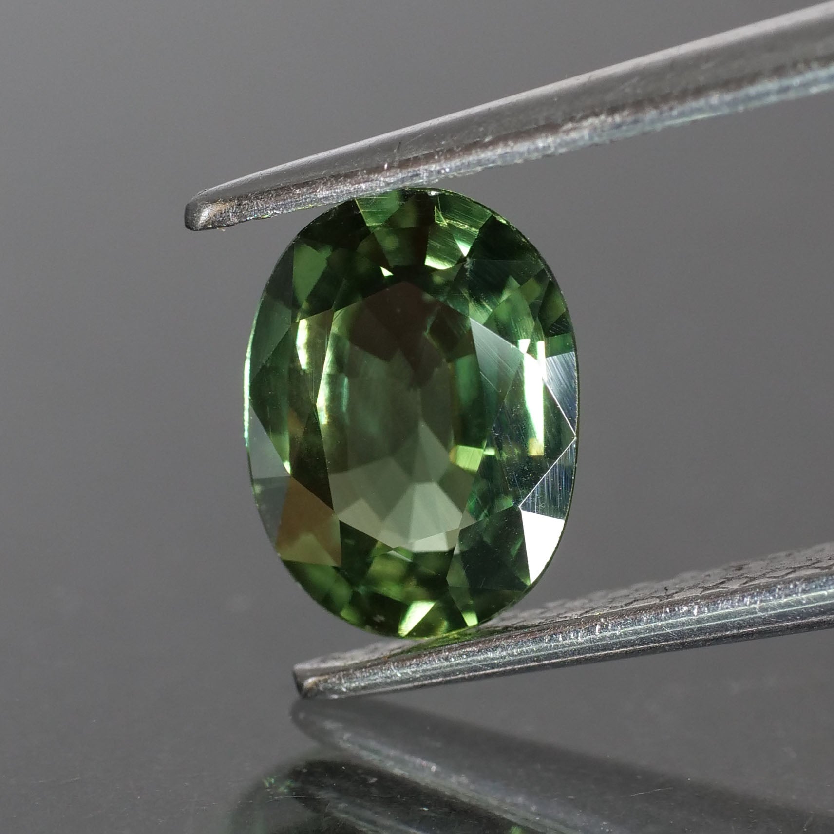 Sapphire | natural, green, oval cut 8x6 mm, VS, *1.3 ct - Eden Garden Jewelry™