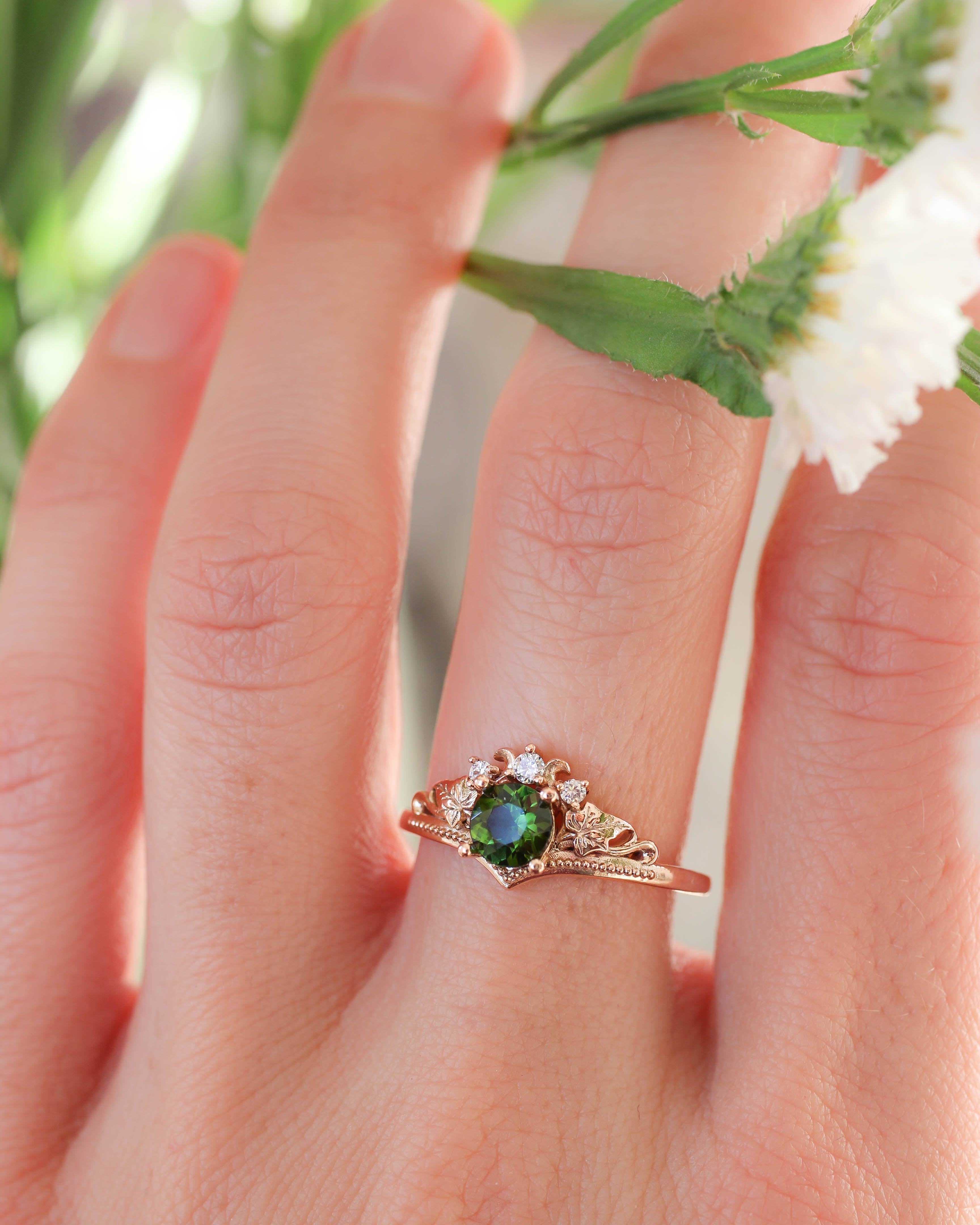 Ariadne | engagement ring, 5 mm central gemstone - Eden Garden Jewelry™