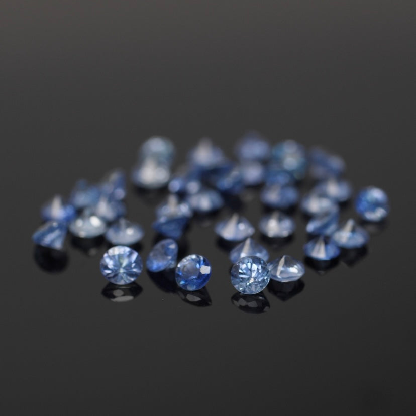Sapphire | natural, blue color, round-cut, accent stones - Eden Garden Jewelry™
