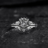 Ivy Leaves Bridal Set with Trillion-Cut  (Lab-grown) Diamond / Ariadne - Eden Garden Jewelry™