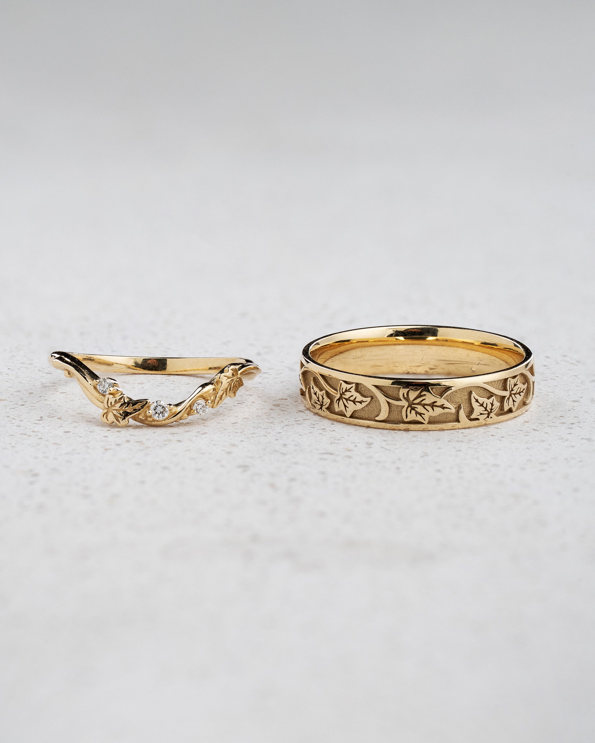 Ivy Leaves Wedding Band Set for a Nature-Loving Couple - Eden Garden Jewelry™
