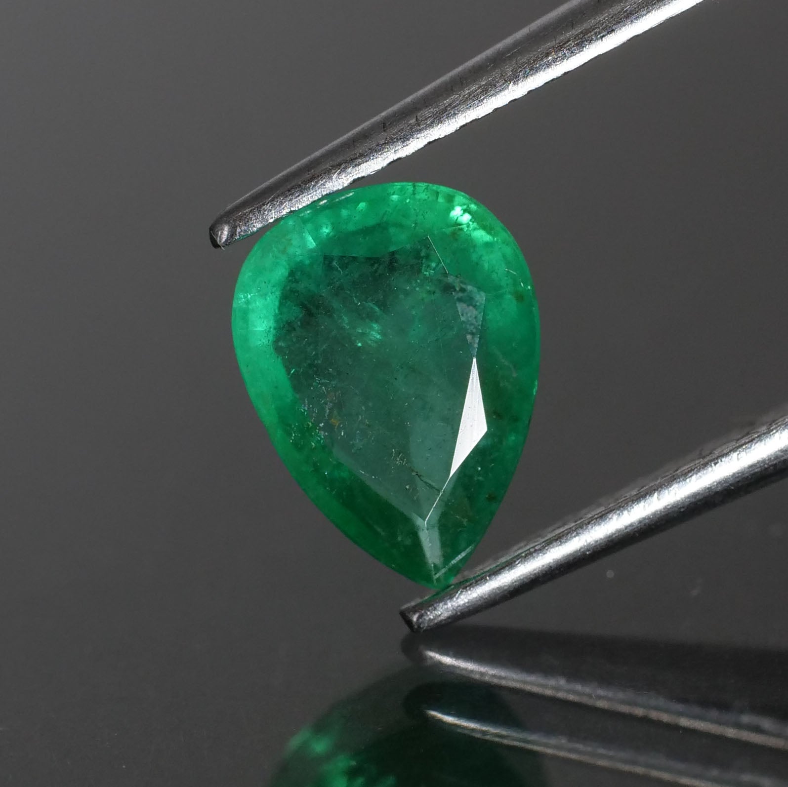 Emerald | natural, deep green, 8x6mm, AAAA quality, Zambia *0.8ct - Eden Garden Jewelry™