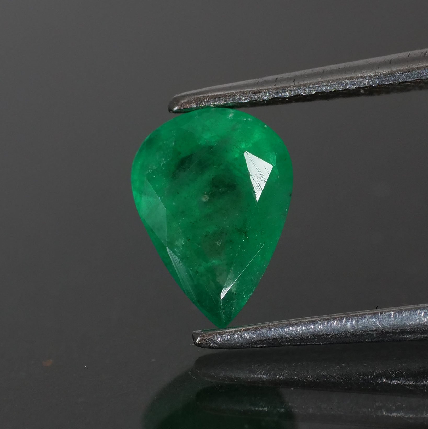 Emerald | natural, deep green, 8x6mm, AAAA quality, Zambia *0.9ct - Eden Garden Jewelry™