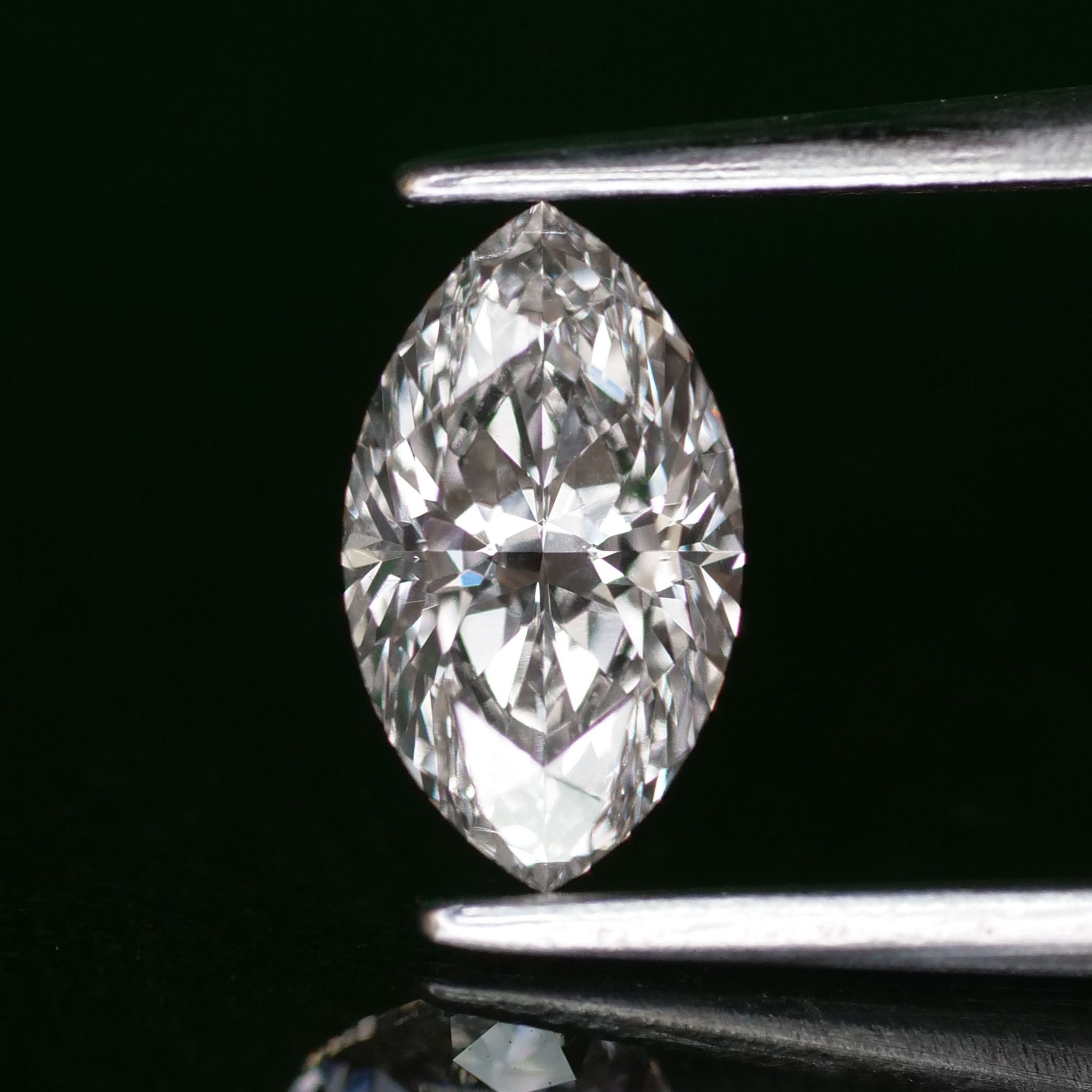 Lab grown diamond | IGI certificate, marquise cut 8.5x5mm*, G color, VVS 2, 0.76 ct - Eden Garden Jewelry™