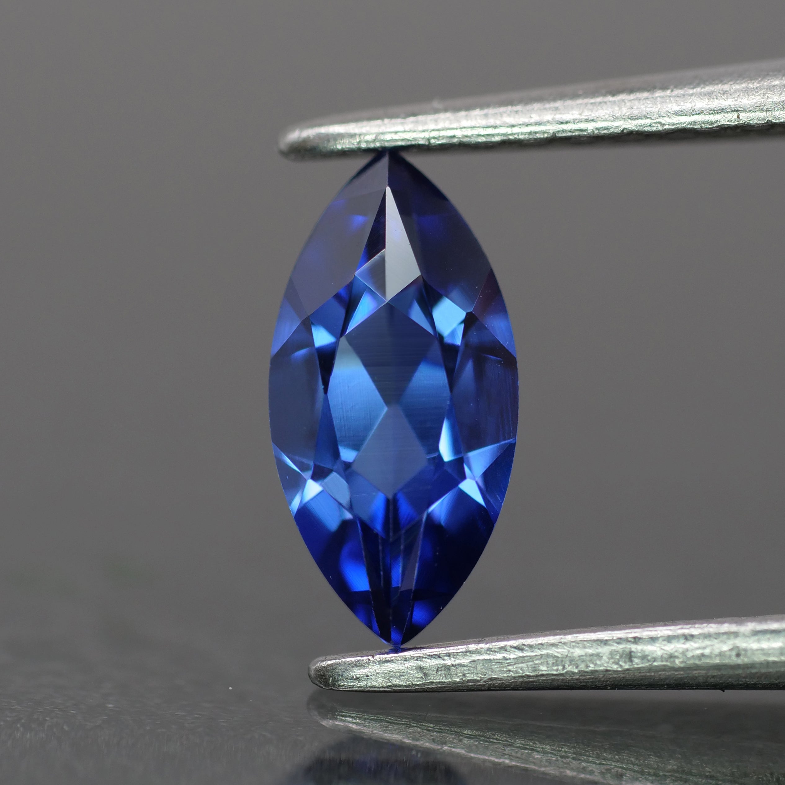 Sapphire | Medium Blue color, lab-grown, marquise-cut, 8x4mm, 0.8ct - Eden Garden Jewelry™