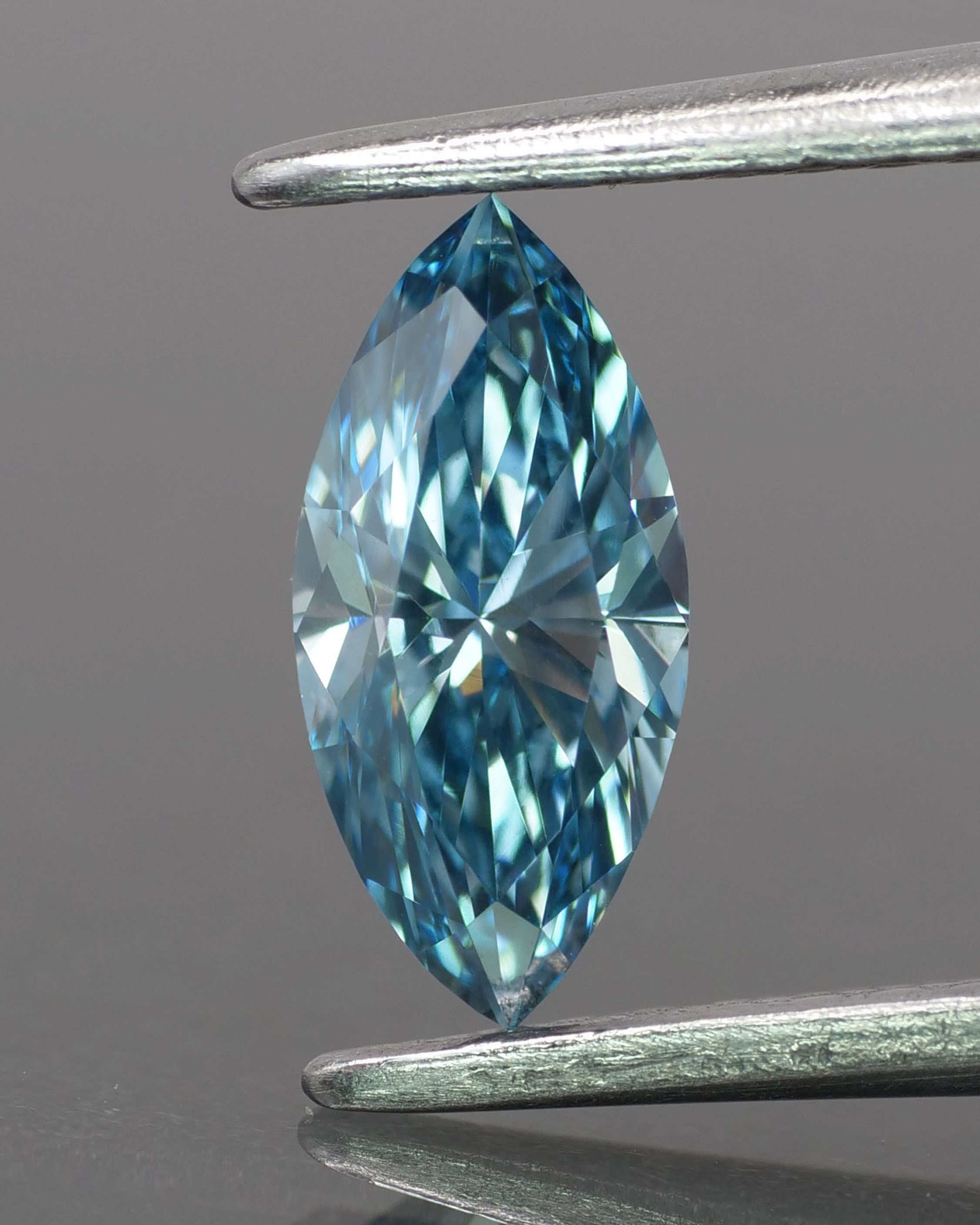 Lab grown diamond | IGI certified | marquise-cut, *12x6mm, Fancy vivid blue color, VS-VVS, *1.2ct - Eden Garden Jewelry™