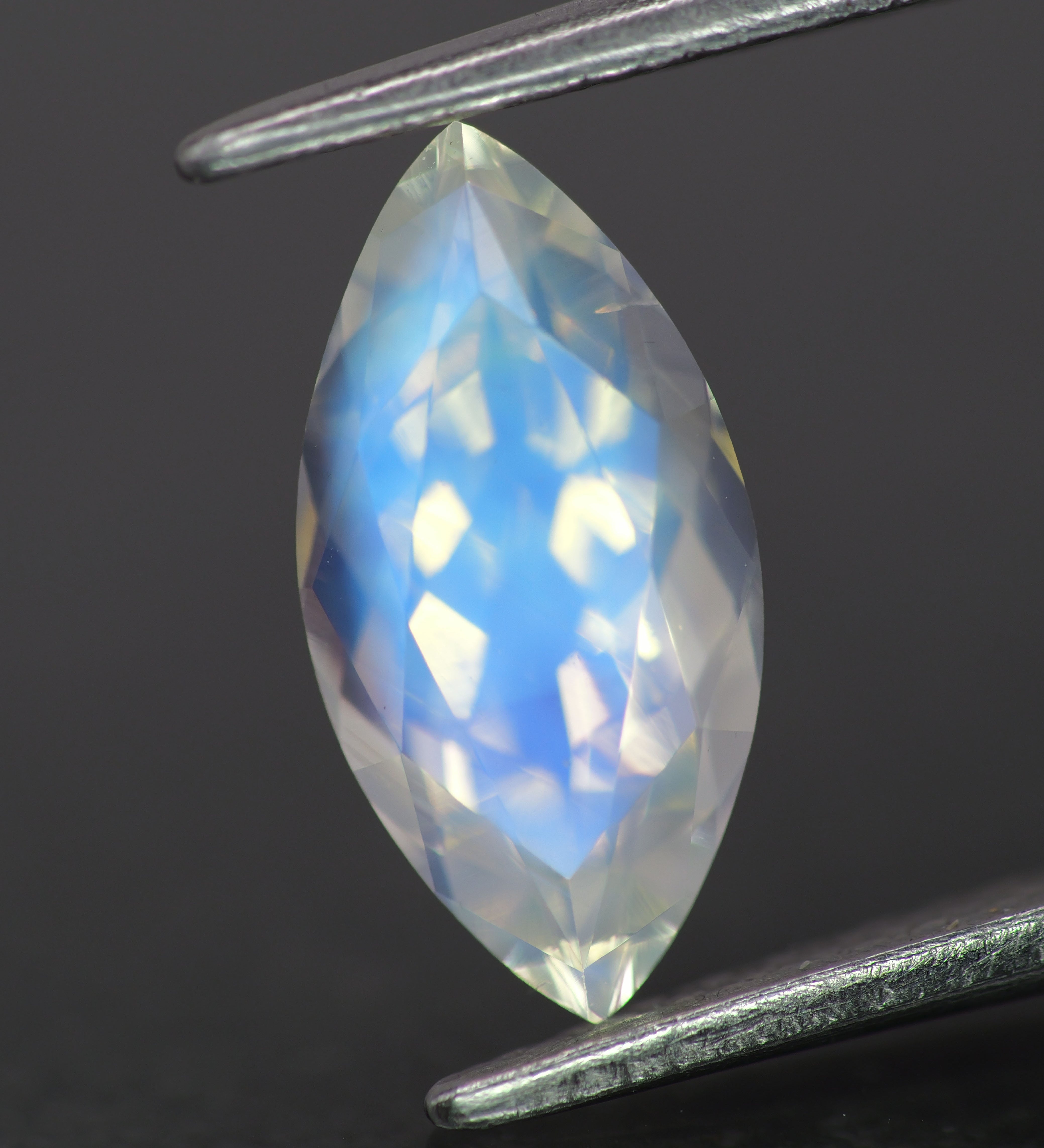 Moonstone | natural, marquise-cut, 12x6mm, 1.5ct - Eden Garden Jewelry™
