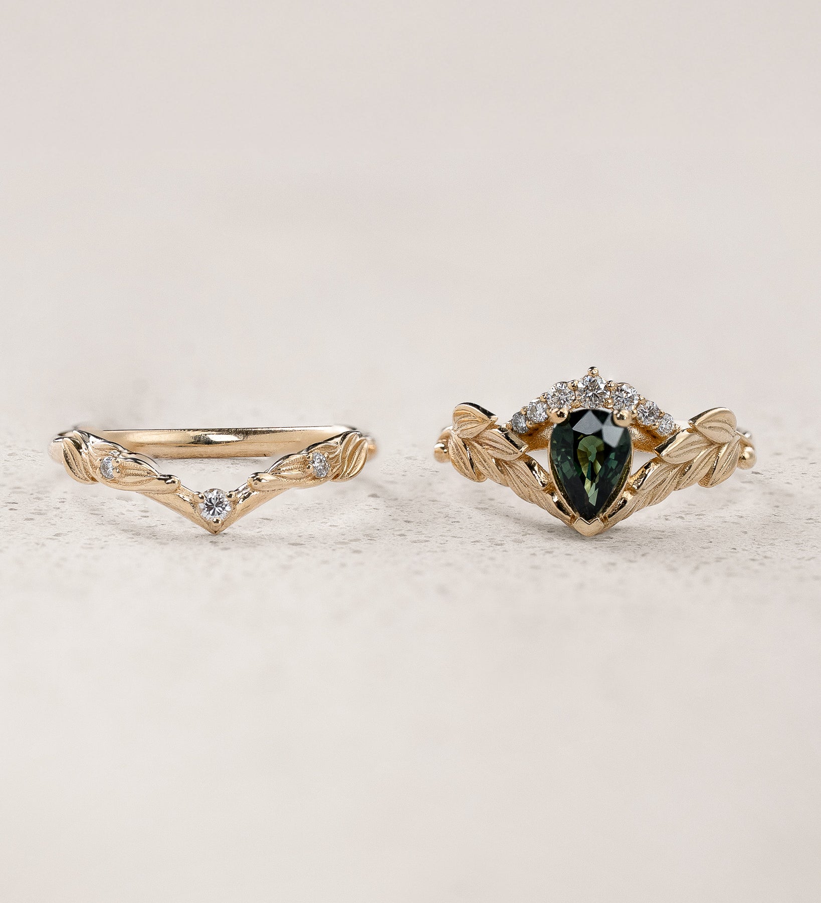 Majestic Bridal Set with Pear-Cut Green Sapphire Crowned with Diamonds / Palmira Crown - Eden Garden Jewelry™