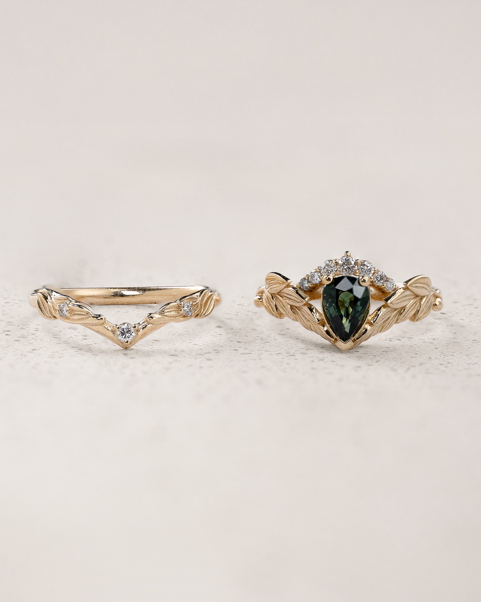 Majestic Bridal Set with Pear-Cut Green Sapphire Crowned with Diamonds / Palmira Crown - Eden Garden Jewelry™