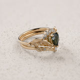 Majestic Bridal Set with Pear-Cut Green Sapphire Crowned with Diamonds / Palmira Crown - Eden Garden Jewelry™