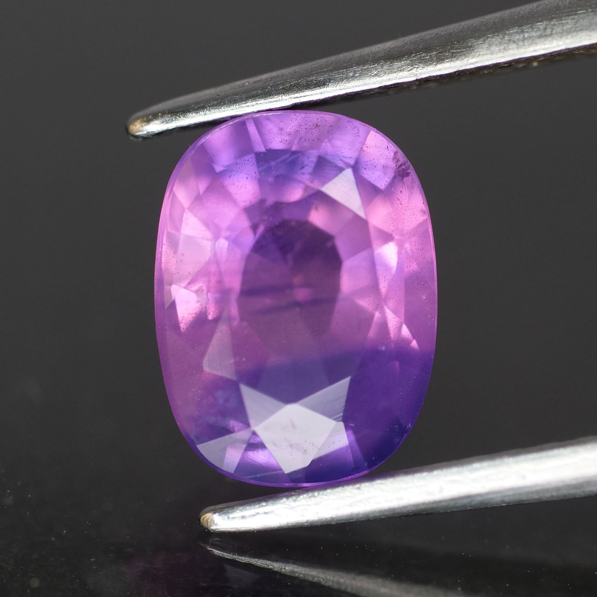 Sapphire opalescent | natural pinkish purple, cushion cut 8x6mm, VS 1.7ct - Eden Garden Jewelry™