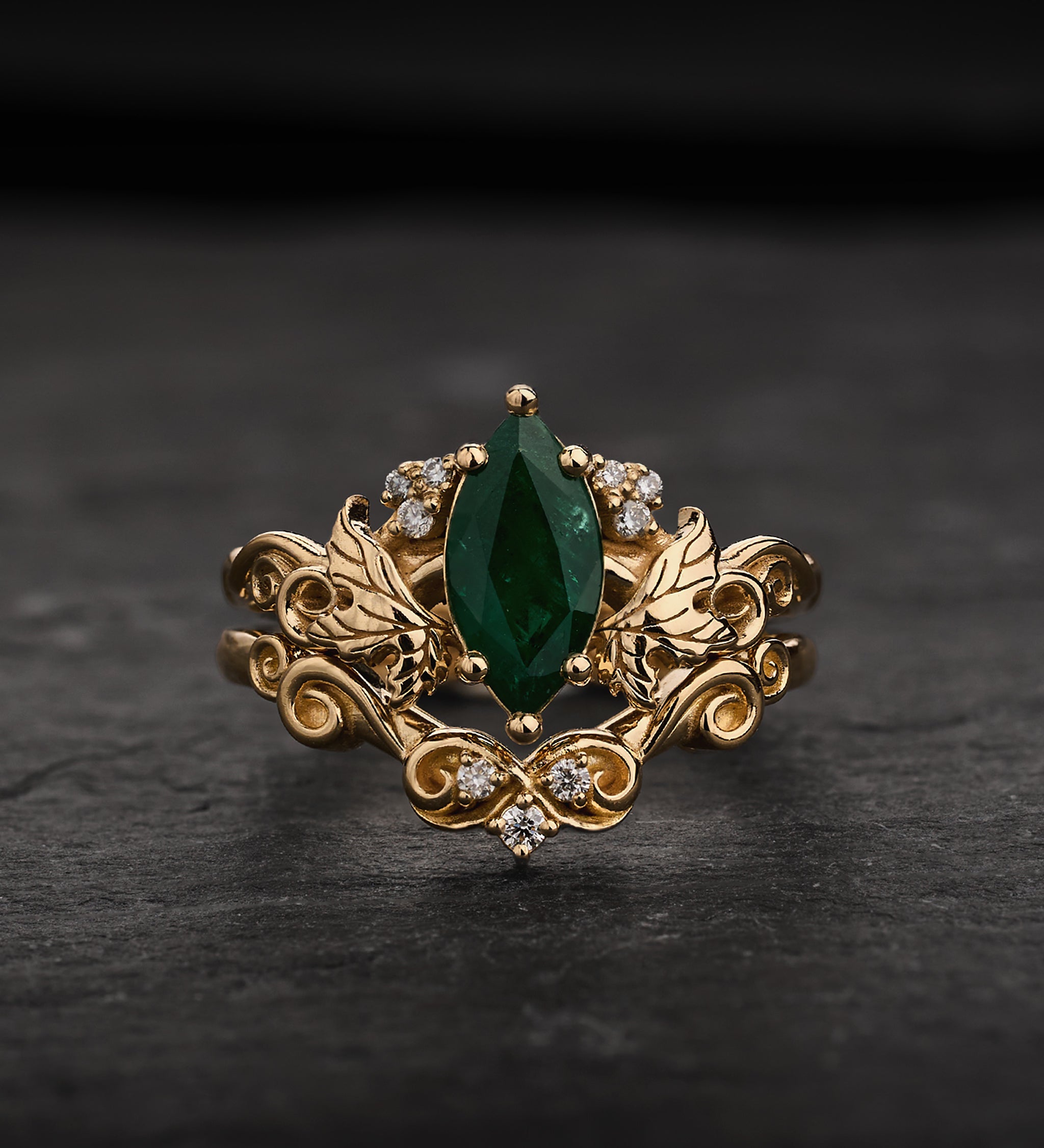 Natural Emerald Bridal Set with Matching Wedding Band / Vineyard - Eden Garden Jewelry™