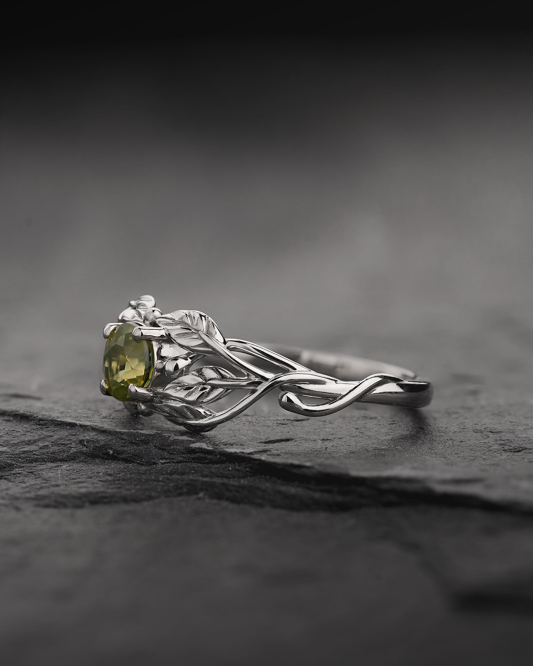 Natural Opalescent Sapphire Engagement Ring / Tilia, 5mm - Eden Garden Jewelry™