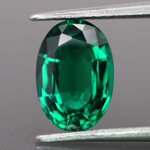 Emerald | Lab-Created Hydrothermal, oval-cut, 10x7mm, 2ct