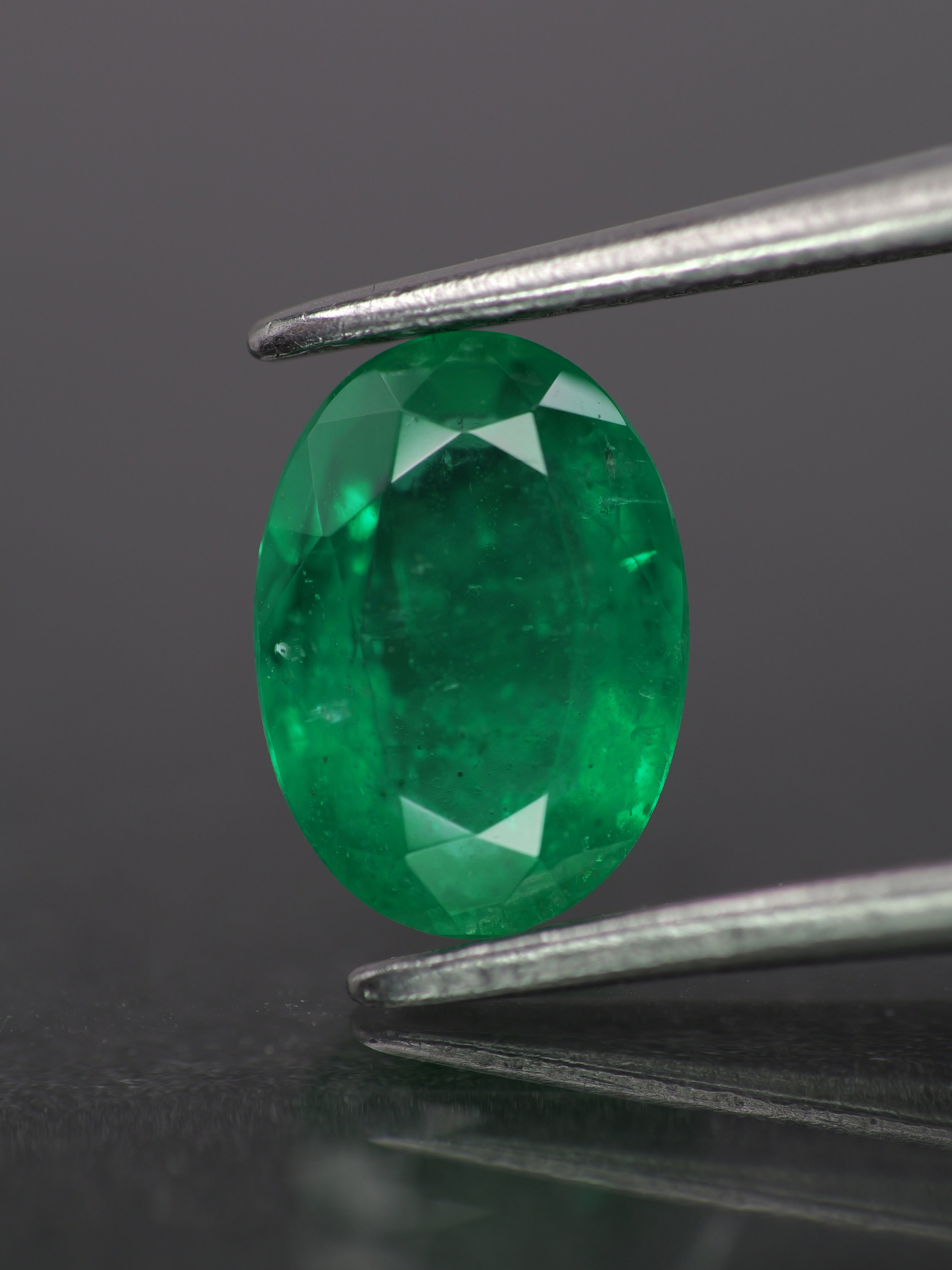Emerald | natural, green color, oval-cut, 8x5.7mm, *1ct - Eden Garden Jewelry™