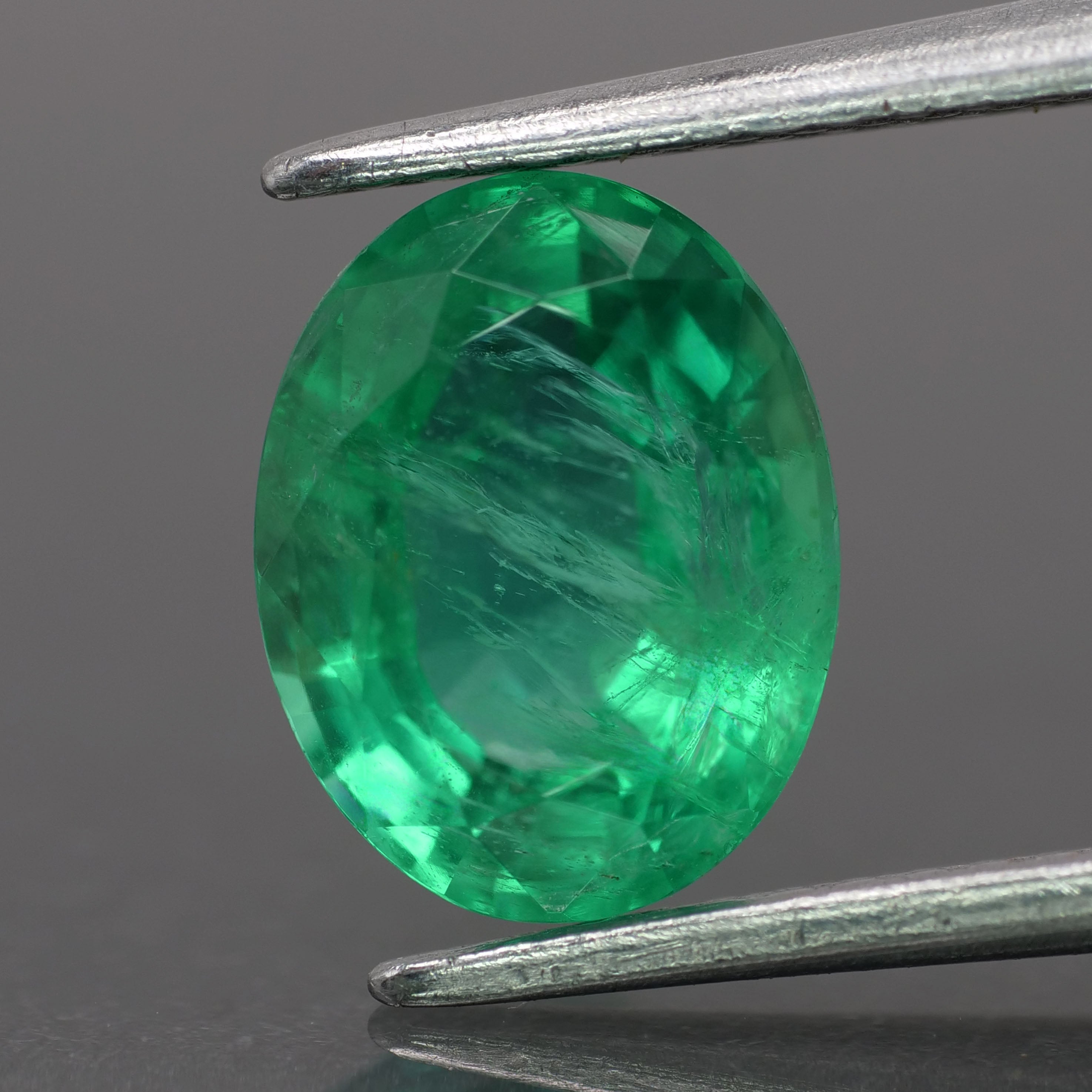 Emerald | natural, green color, oval-cut, *9x7mm, 1.9ct - Eden Garden Jewelry™