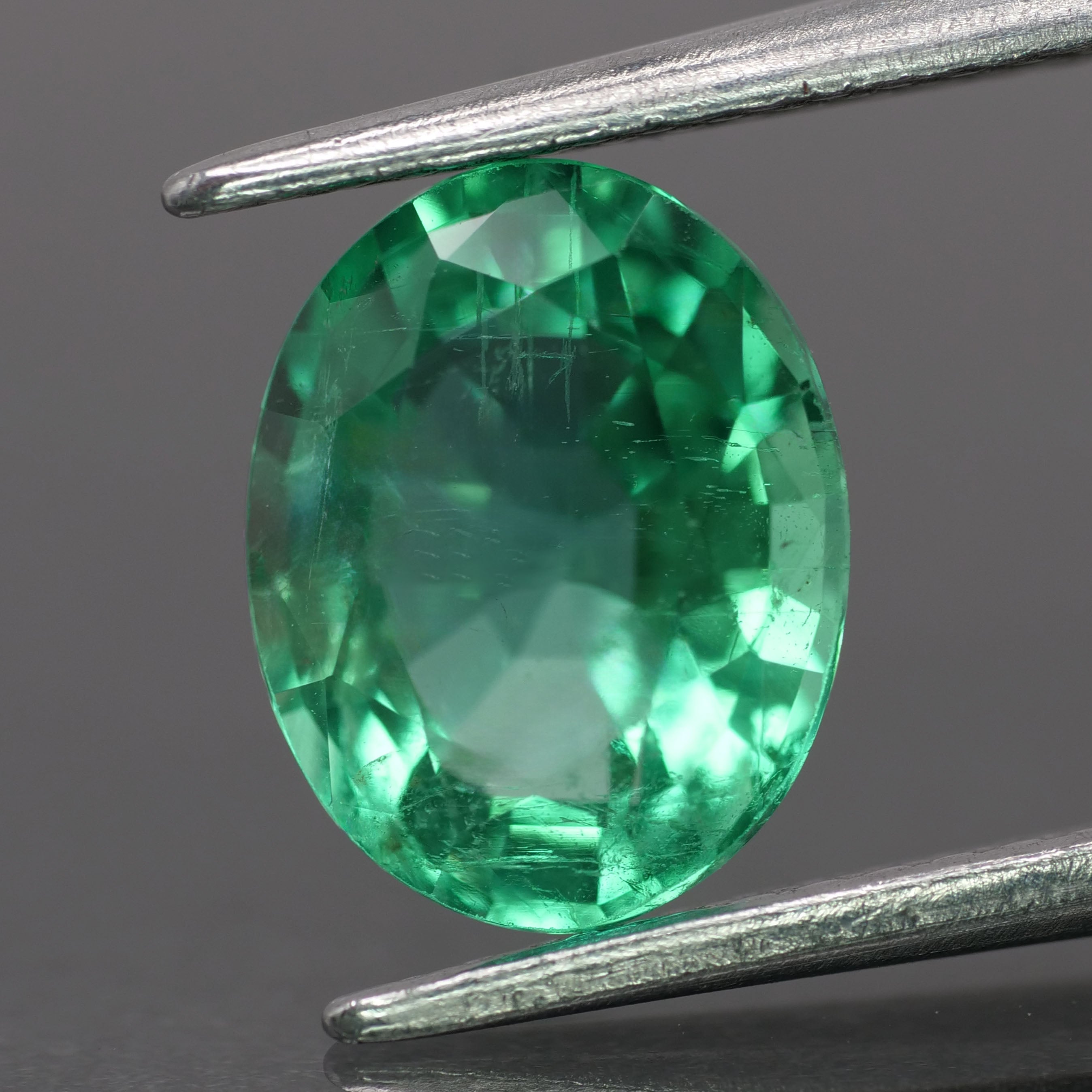 Emerald | natural, green color, oval-cut, *9x7mm, 1.7ct - Eden Garden Jewelry™