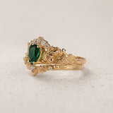 Oak Leaves Bridal Set with Pear-Cut Emerald Engagement Ring / Royal Oak - Eden Garden Jewelry™