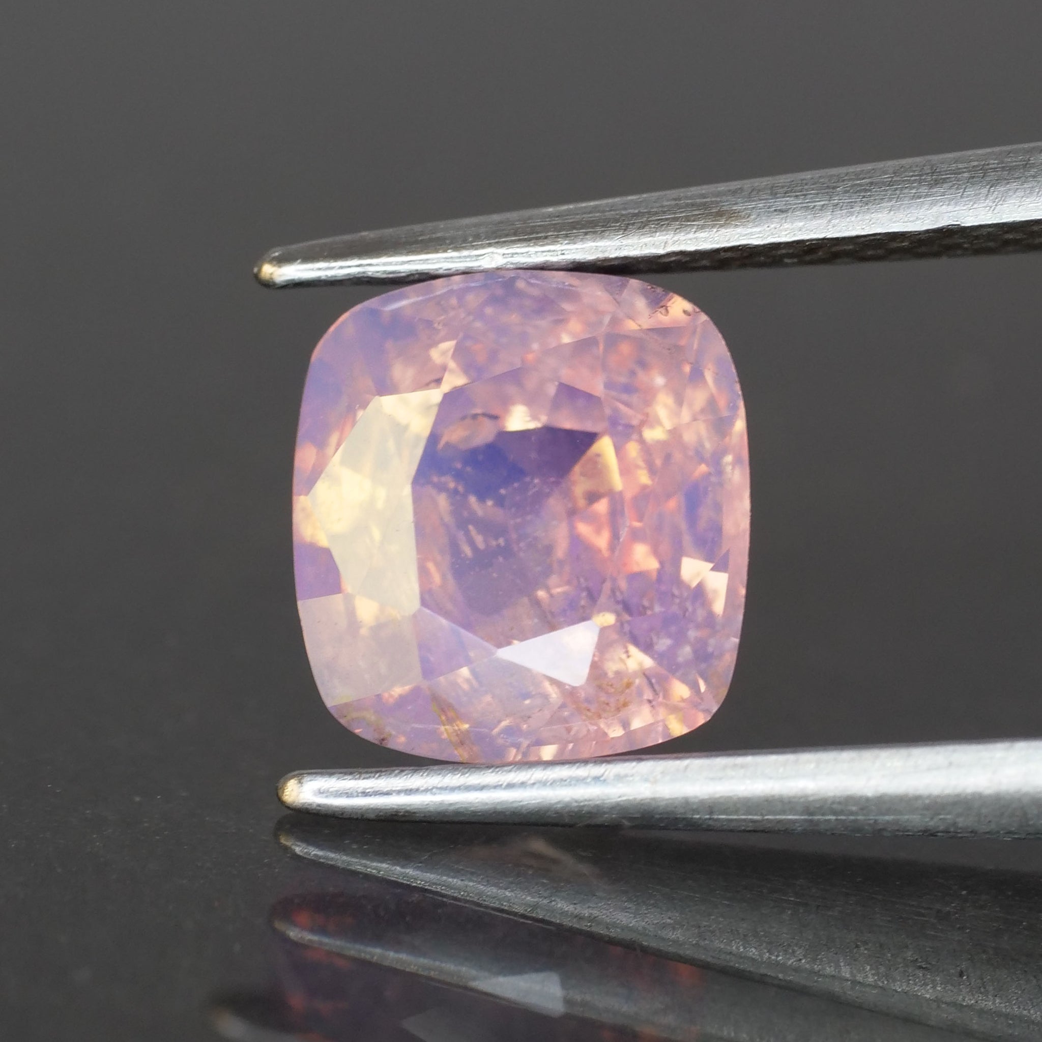 Sapphire opalescent | natural, mermaid purplish pink, cushion cut *6.5mm, VS 1.85 ct - Eden Garden Jewelry™