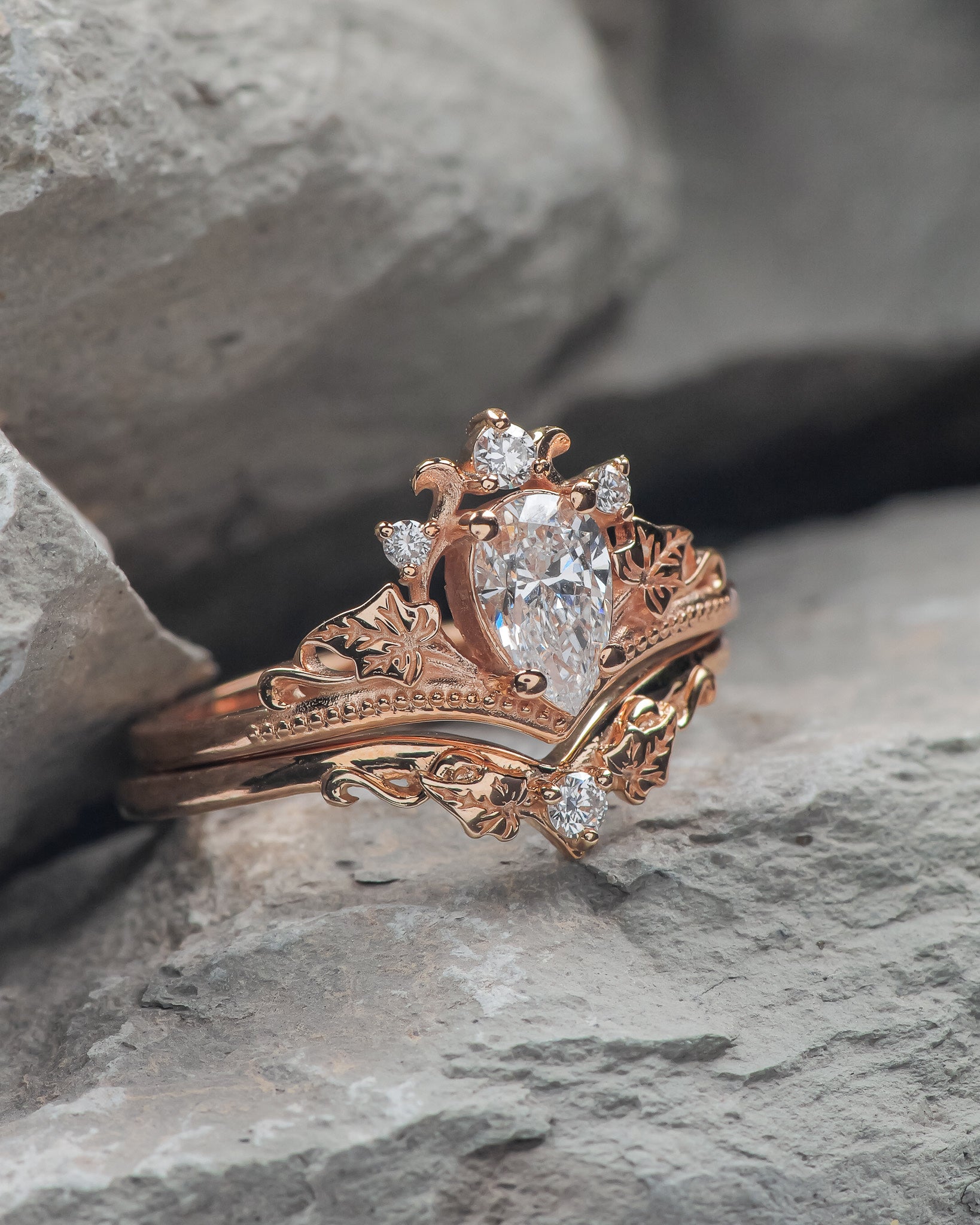 READY TO SHIP: Ariadne bridal set in 18K rose gold, pear cut lab grown diamond 7x5 mm, accents lab grown diamonds, RING SIZE: 5.5 - 8.5 US US - Eden Garden Jewelry™