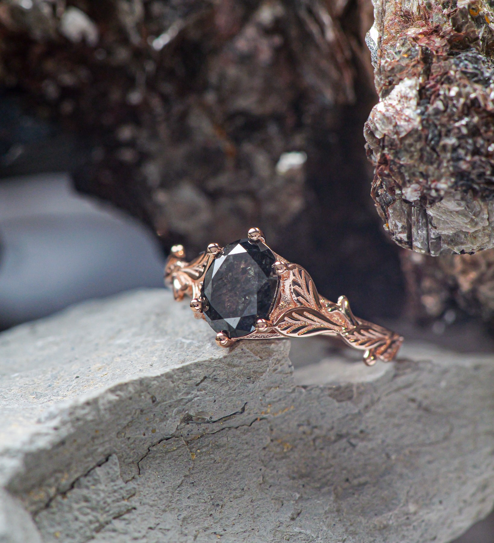 Salt and pepper diamond engagement ring, gold leaves engagement ring / Freesia - Eden Garden Jewelry™