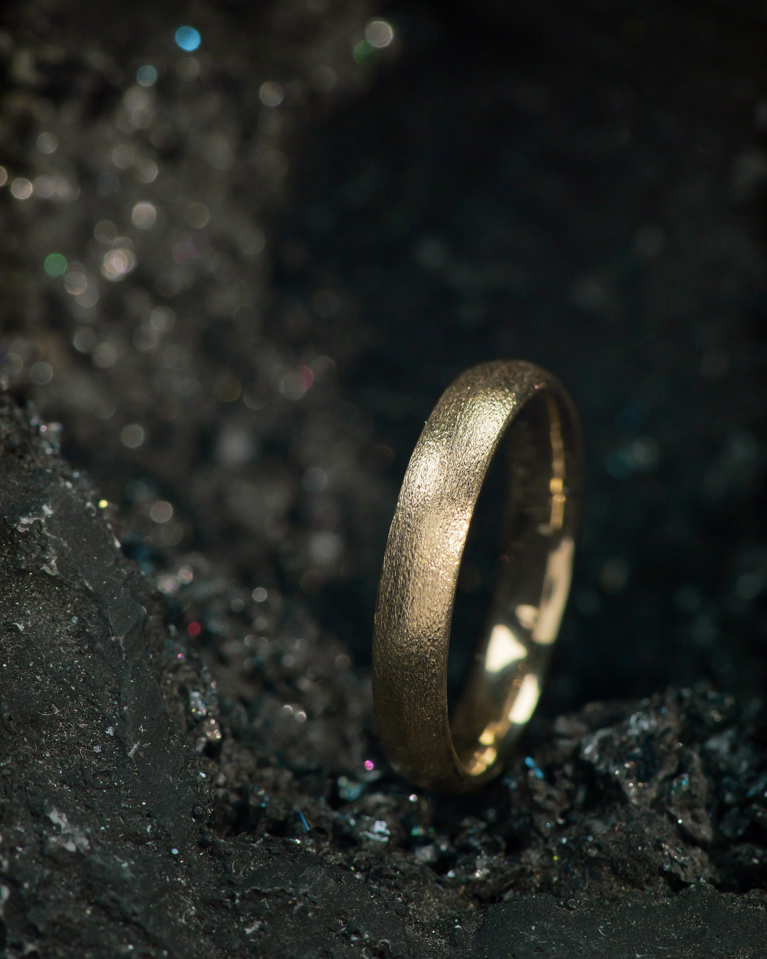 Satin finish gold ring, simple wedding band, 4 mm width - Eden Garden Jewelry™