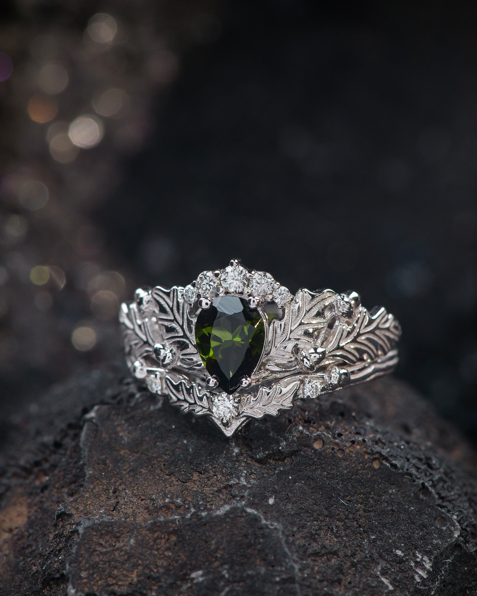 Natural tourmaline oak leaves bridal ring set, nature inspired engagement and wedding rings / Royal Oak - Eden Garden Jewelry™