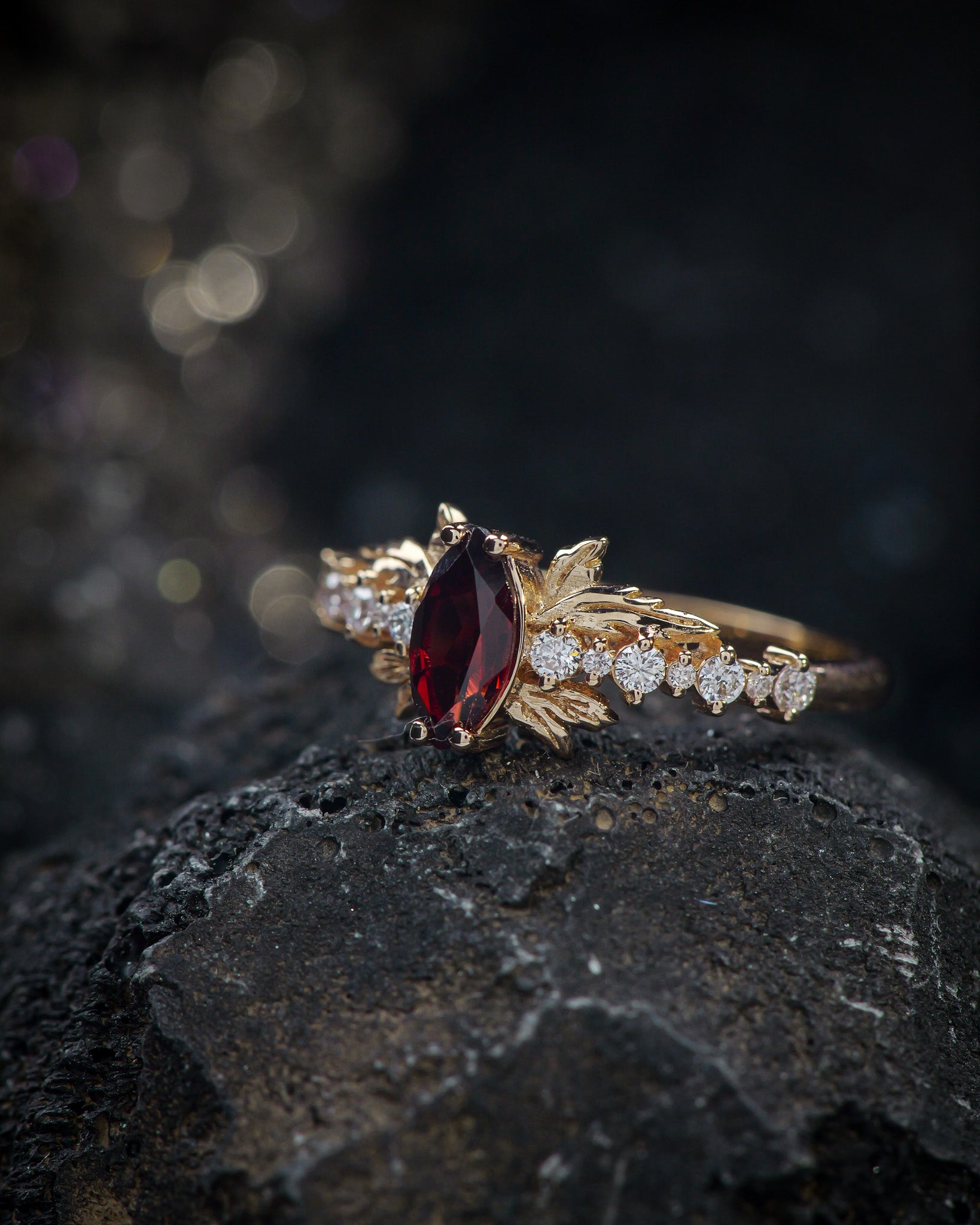Garnet engagement ring with diamonds / Verbena - Eden Garden Jewelry™