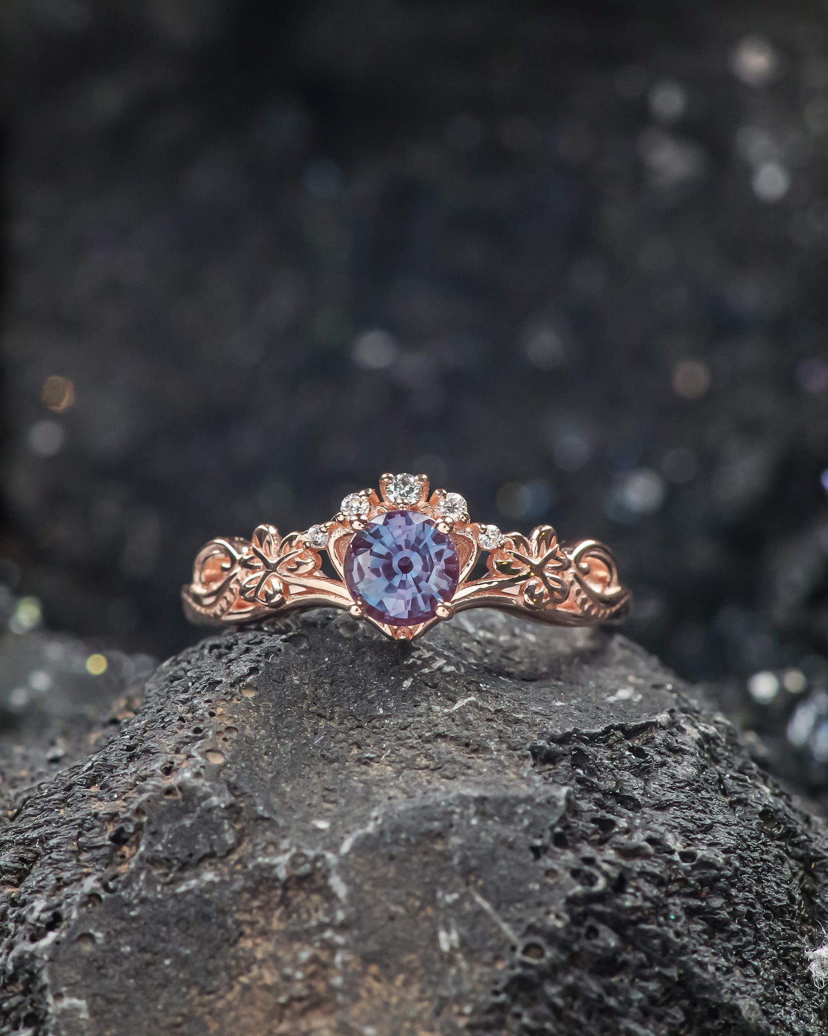 Colour changing alexandrite ring, elvish engagement ring / Horta - Eden Garden Jewelry™