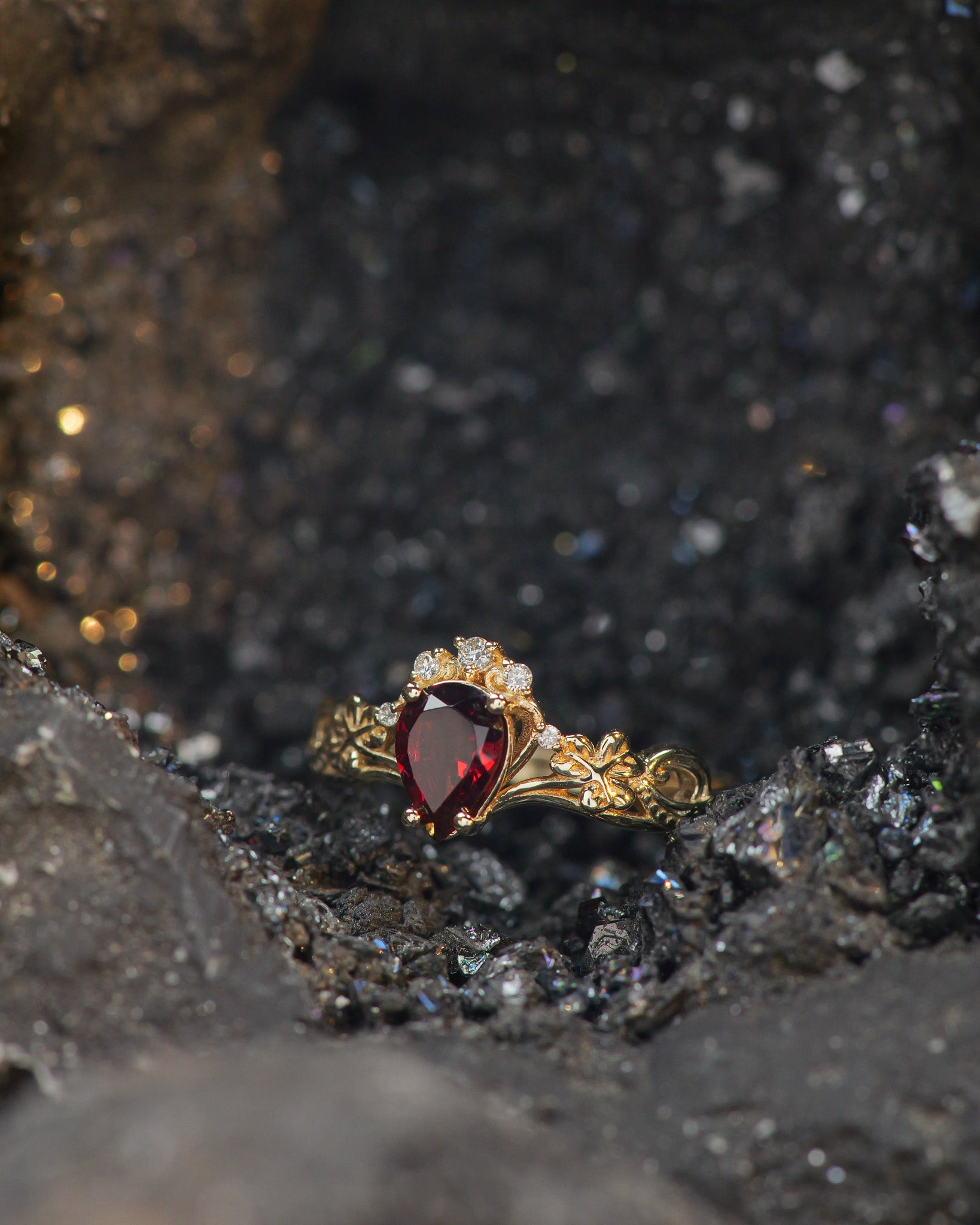 READY TO SHIP: Horta engagement ring with natural garnet and lab diamonds, 14K yellow gold, RING SIZES: 5.5 - 8.5 US