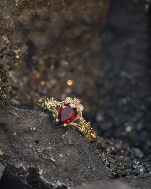 READY TO SHIP: Horta engagement ring with natural garnet and lab diamonds, 14K yellow gold, RING SIZES: 5.5 - 8.5 US