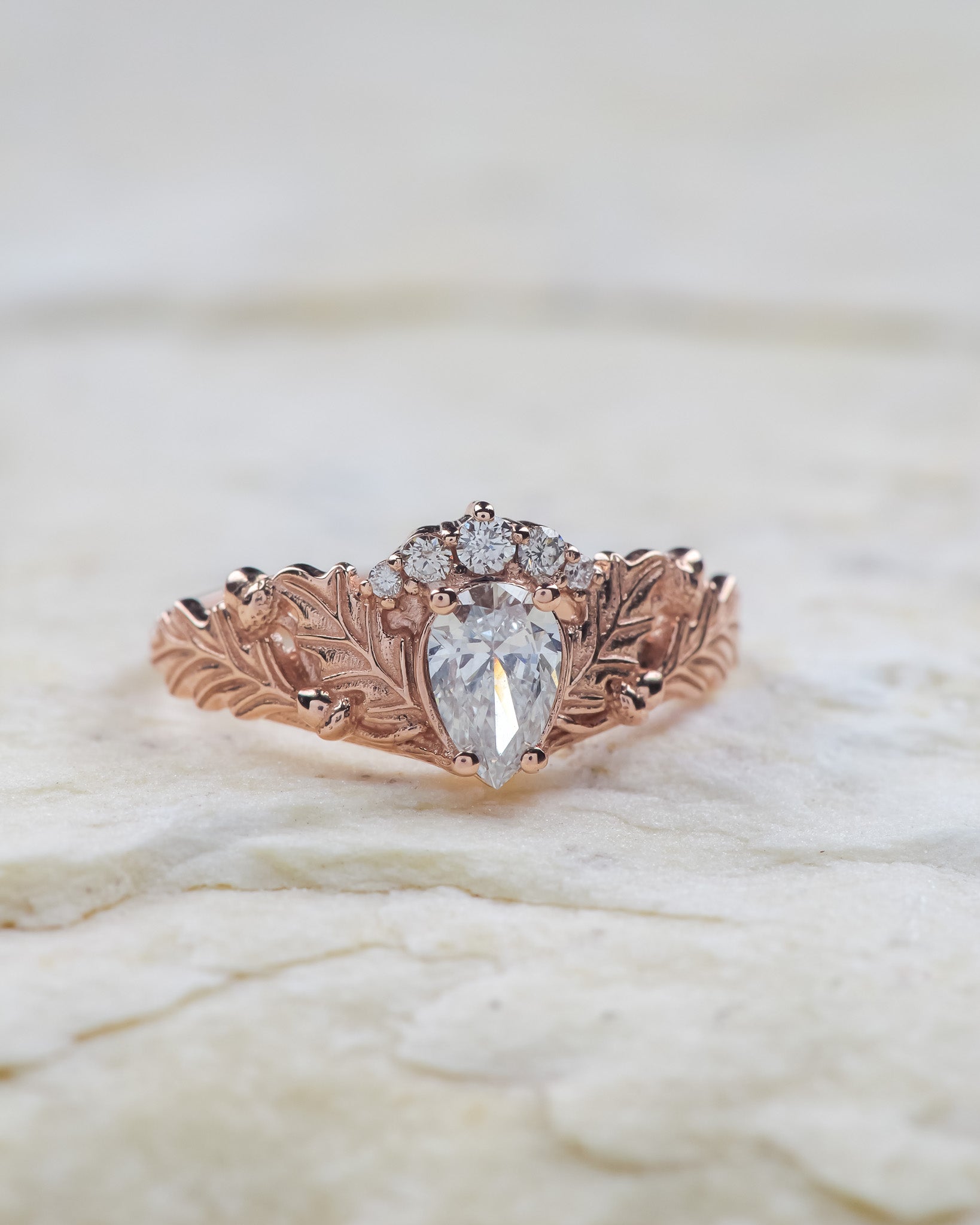 Oak tree leaves engagement ring with lab grown diamond crown / Royal Oak - Eden Garden Jewelry™