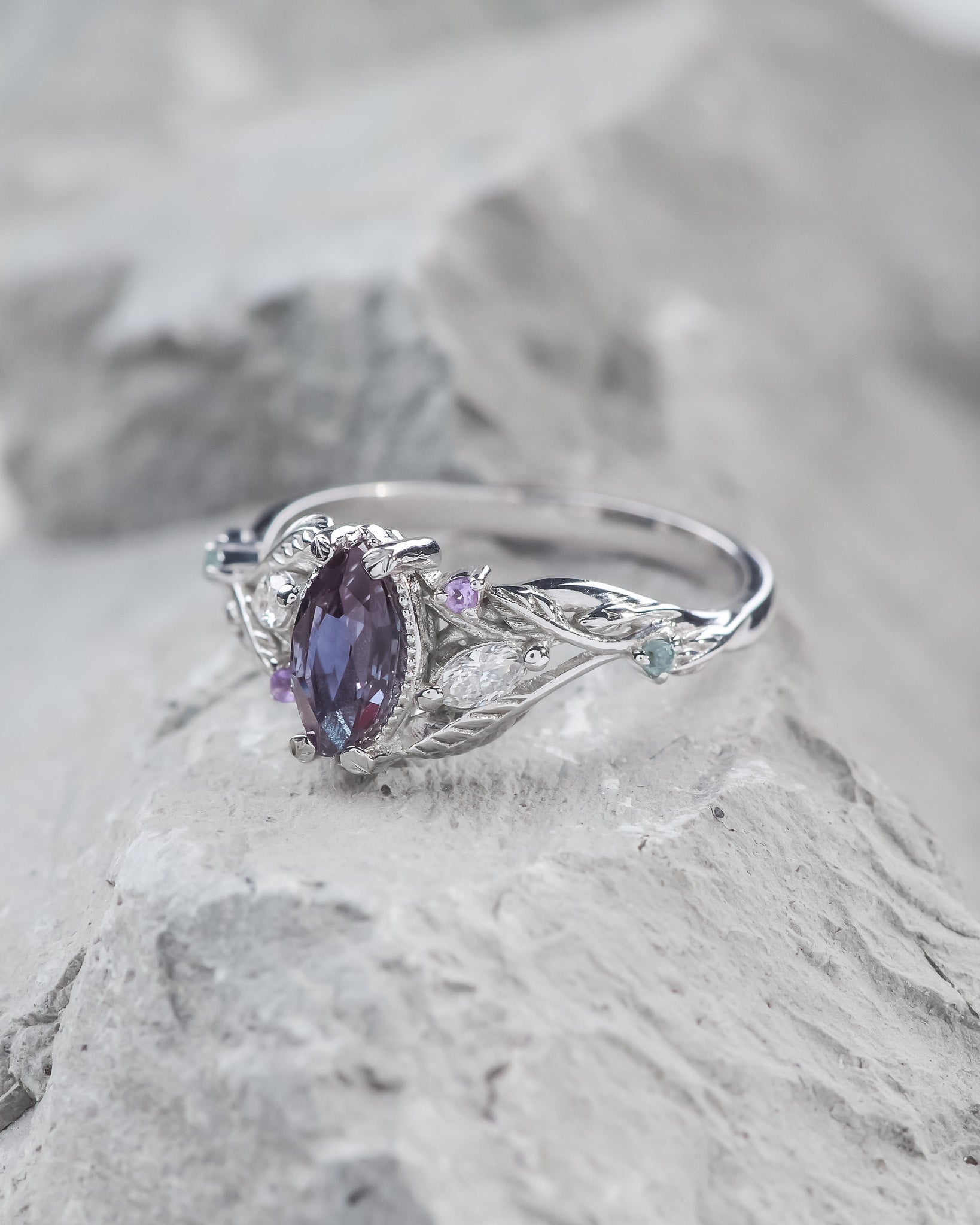 Colour changing alexandrite engagement ring, proposal ring with alexandrites, amethysts and diamonds / Patricia - Eden Garden Jewelry™