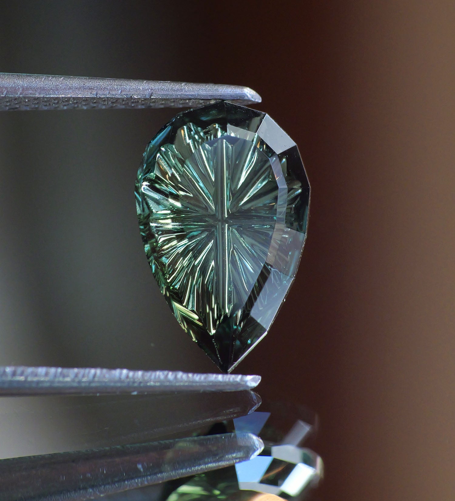 Tourmaline | natural,  vivid green, pear shape, fantasy-cut, *11x7mm, 2 ct - Eden Garden Jewelry™