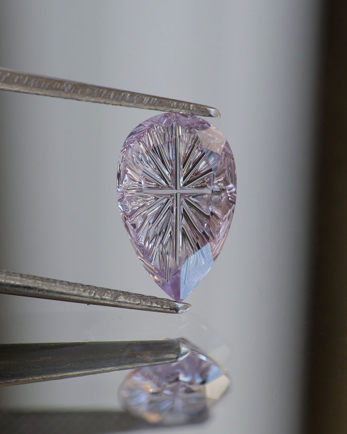 Sapphire | lab-grown, lavender color, pear shape, fantasy-cut, 11x7mm, 3ct* - Eden Garden Jewelry™