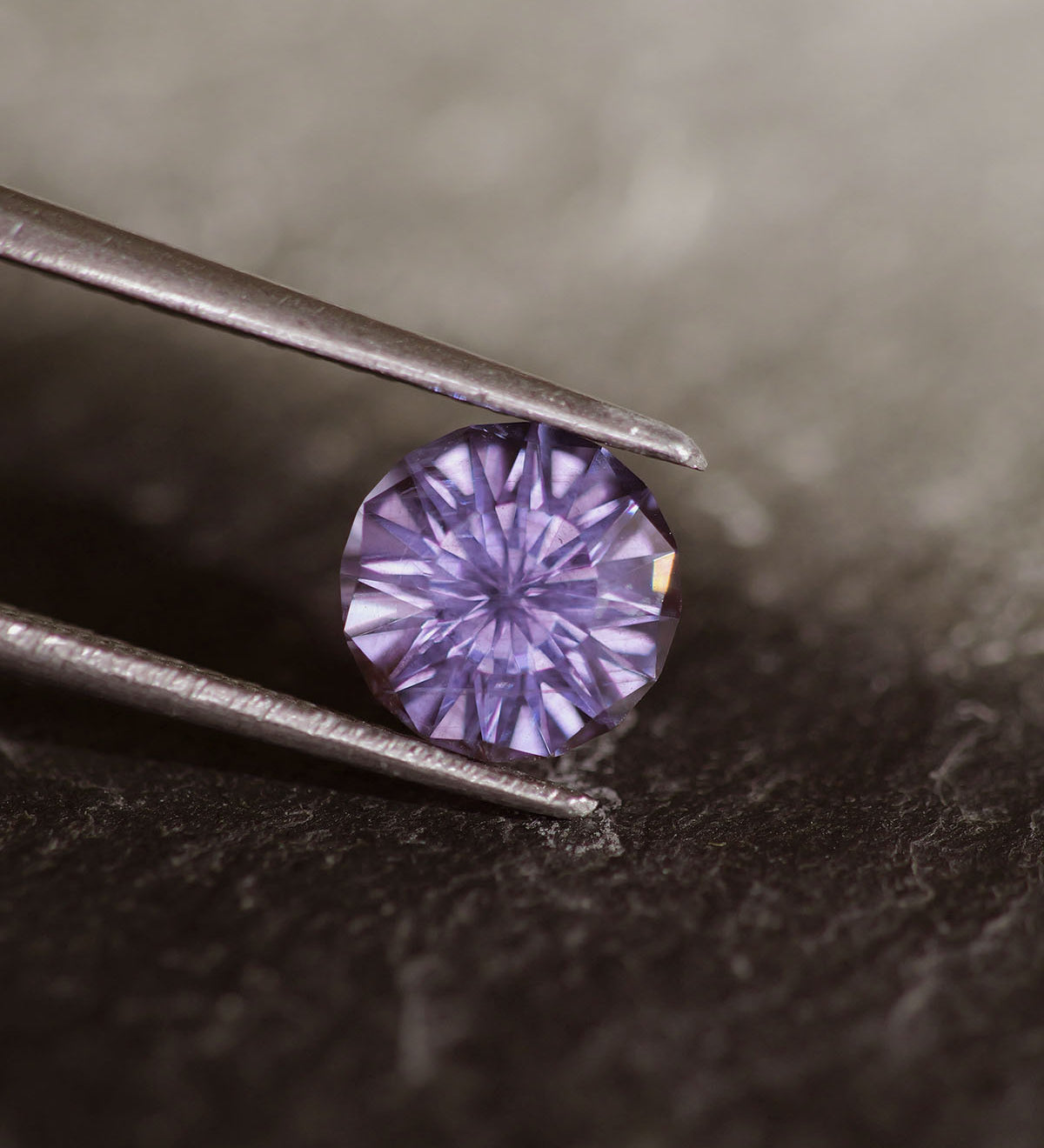 Spinel | lavender color, precision-cut, flower design, natural, 6.8mm, 1.4ct - Eden Garden Jewelry™