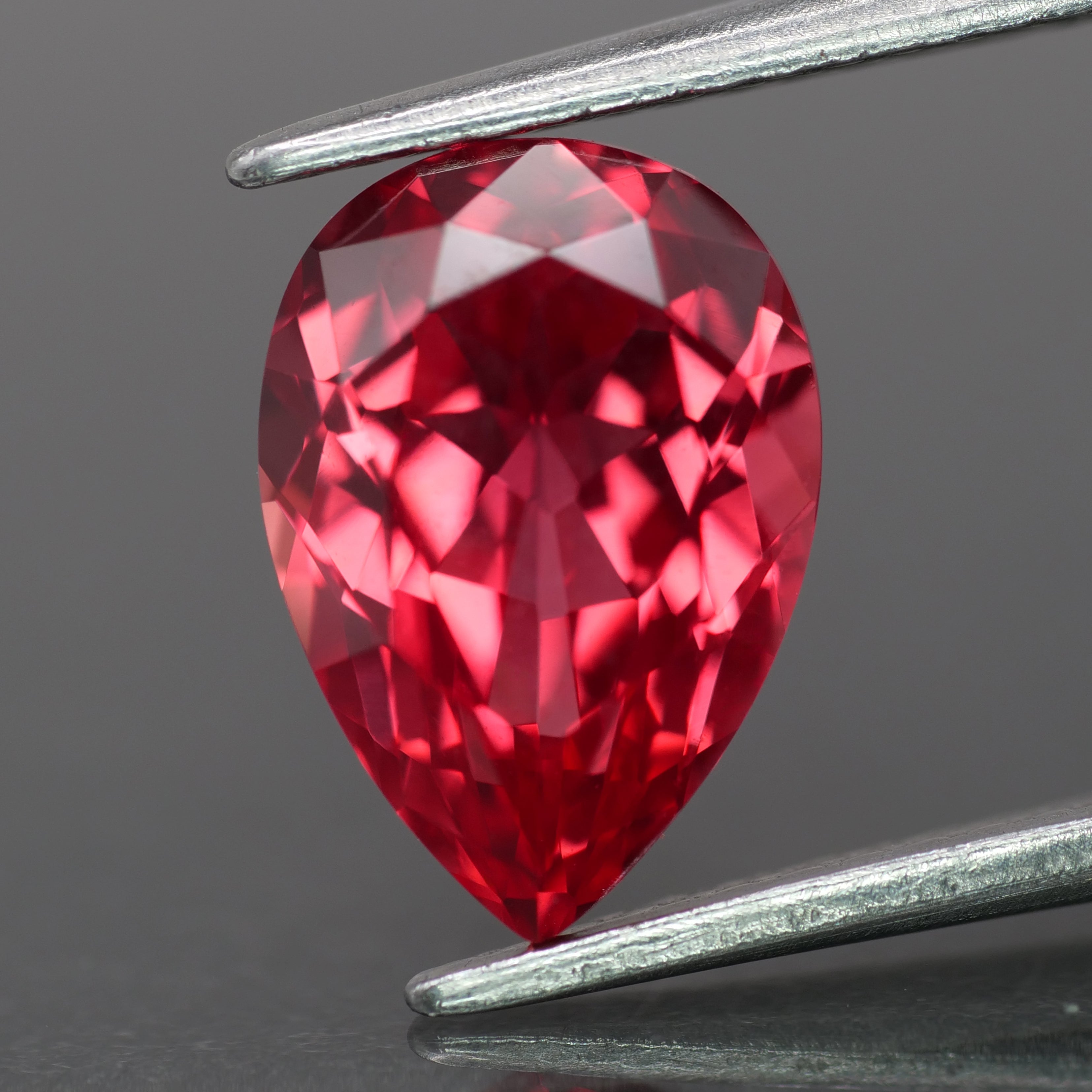 Sapphire | lab-grown, raspberry red color, pear-cut, 10x7mm, 2.7ct - Eden Garden Jewelry™