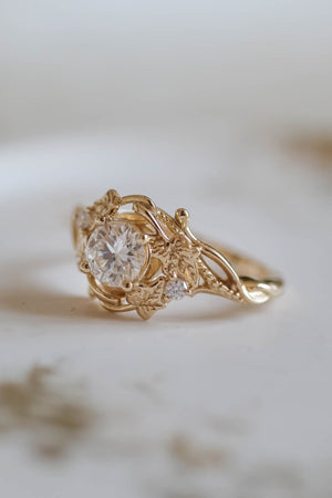 Custom order: Undina Ivy bridal ring set with central & accent moissanites