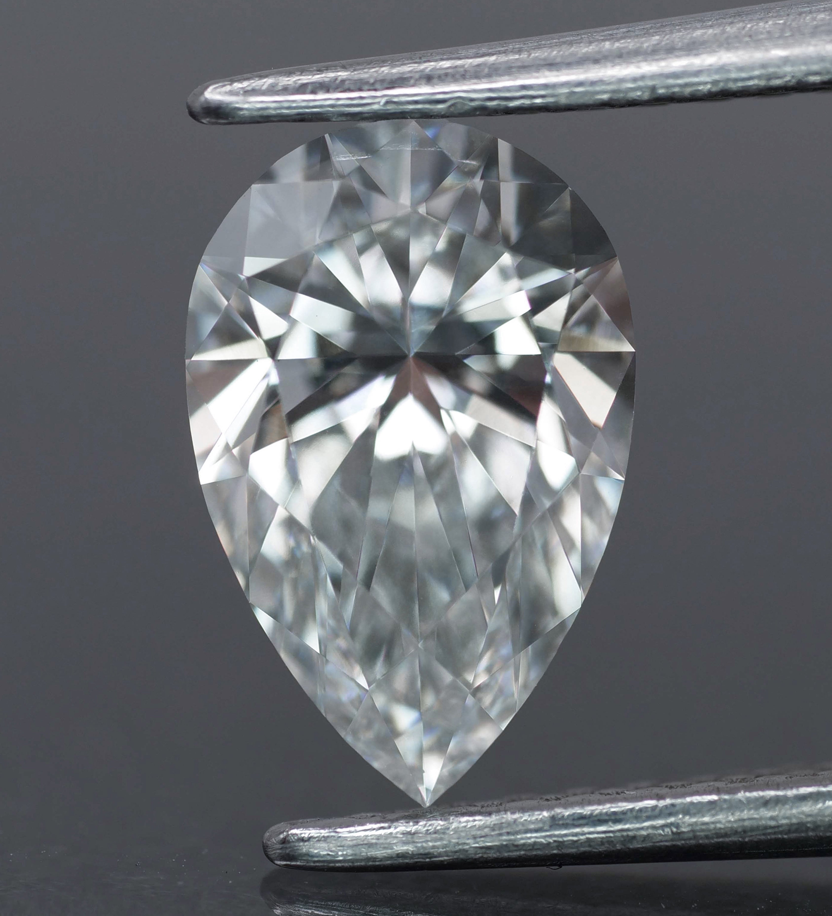 Lab grown diamond | IGI certified | pear-cut, 12x7.5mm, D color, VS-VVS, *2.5ct - Eden Garden Jewelry™
