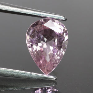 Pink Sapphire | IGI certified | natural, pear cut 8x6* mm, VS, 1.22 ct - Eden Garden Jewelry™