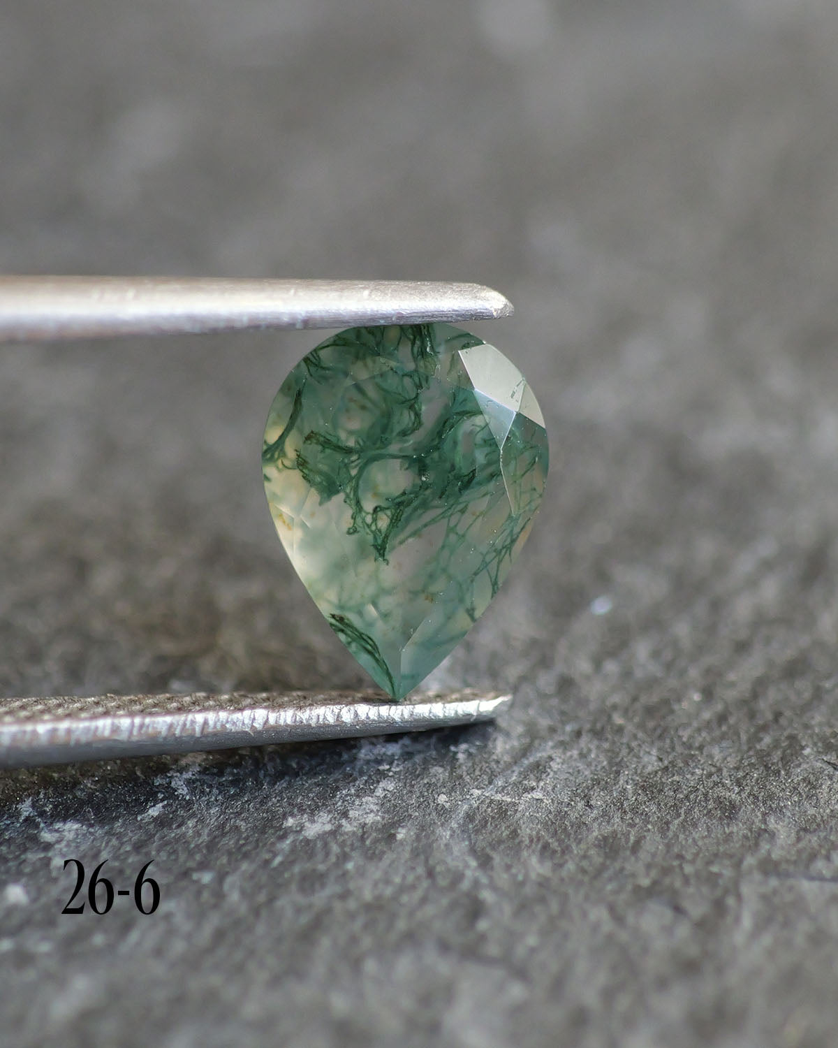 Moss agate | green color, pear-cut, 8x6mm, 0.80ct - choose yours - Eden Garden Jewelry™