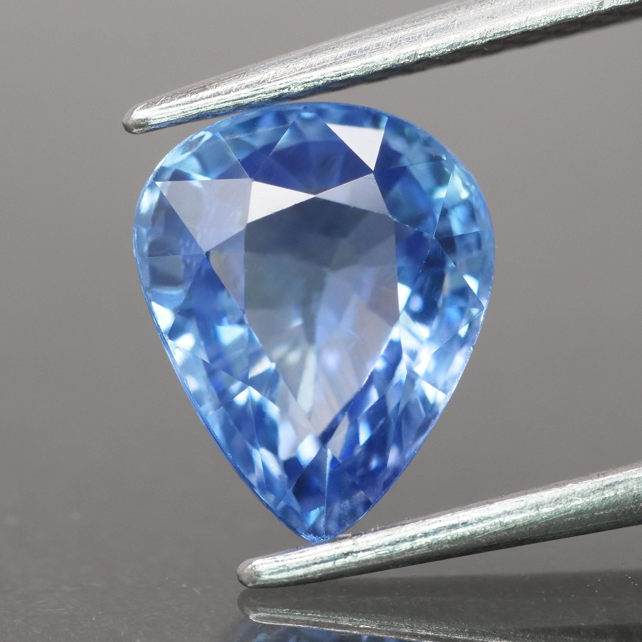 Sapphire | natural, blue color, pear-cut, *9x7 mm, 2.3ct - Eden Garden Jewelry™