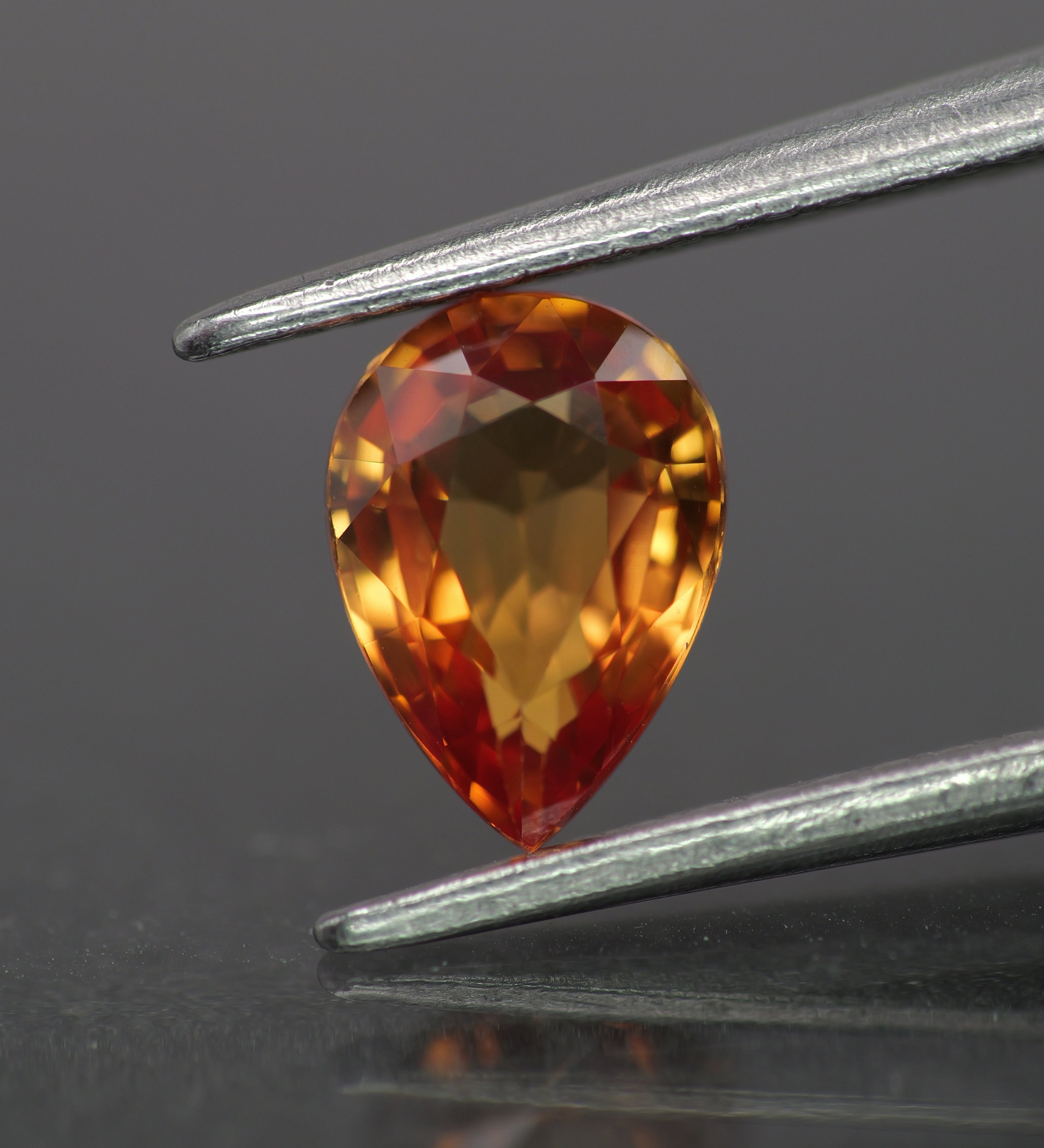 Sapphire | natural, orange color, pear-cut, 7x5mm, 0.8ct - Eden Garden Jewelry™
